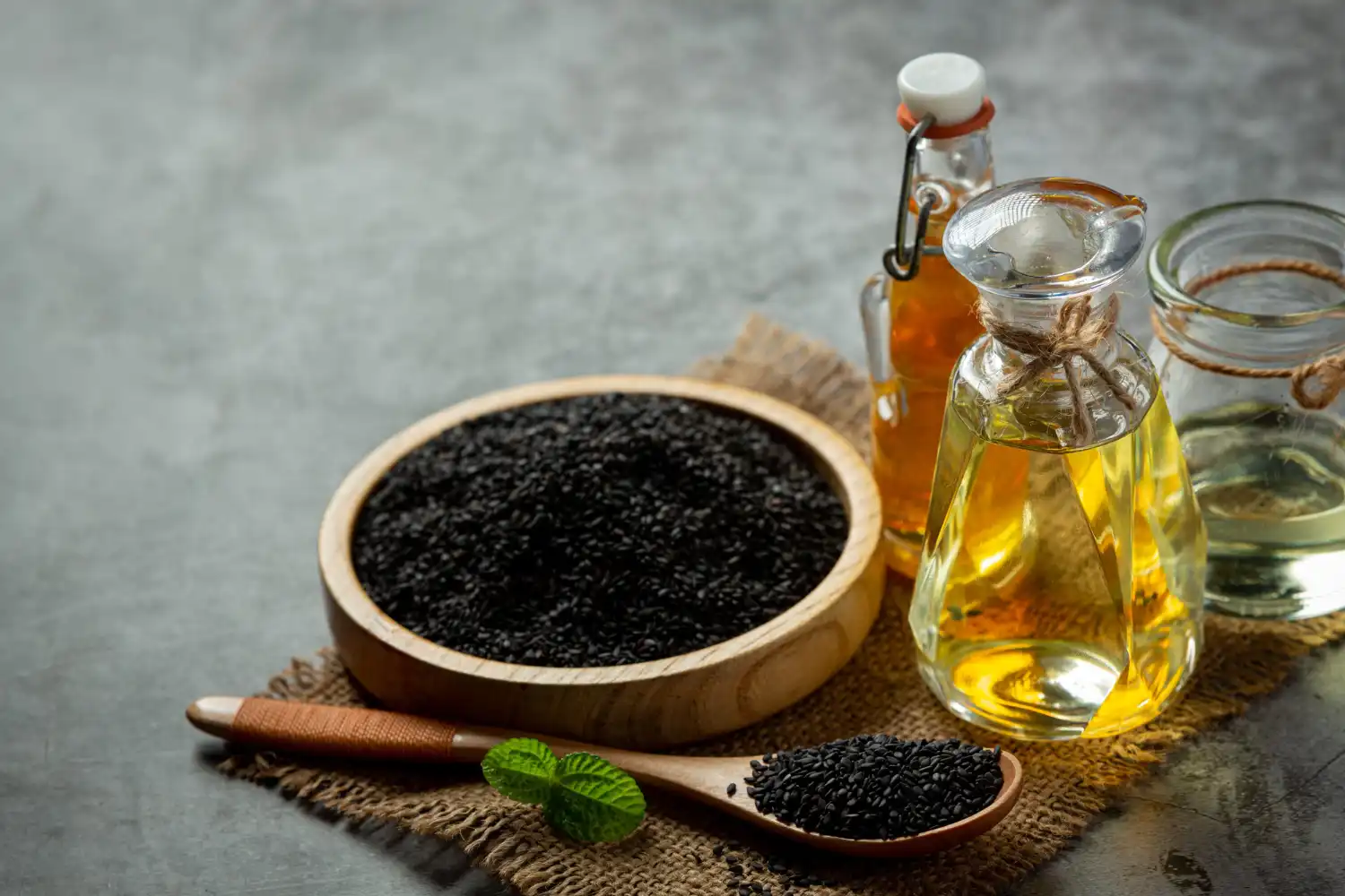 روغن سیاه دانه