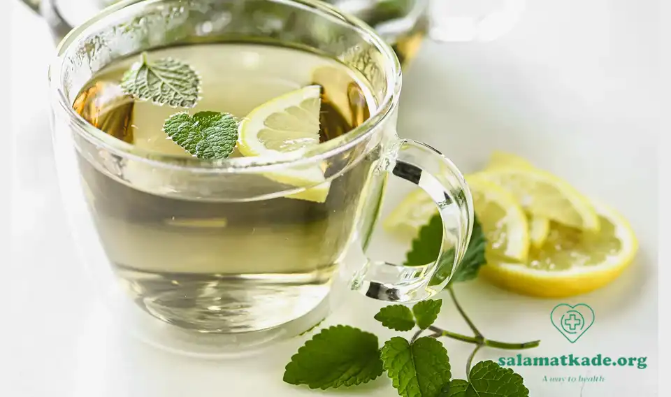 خواص بادرنجبویه 