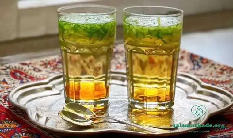 شربت سکنجبین مناسب برای گرم مزاجان در دفع گرما