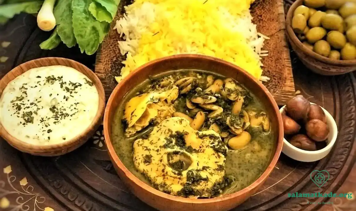 آبگوشت گل در چمن